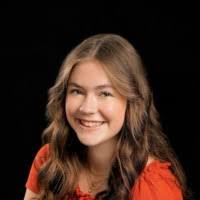 2700+ perfiles de «Leah.»