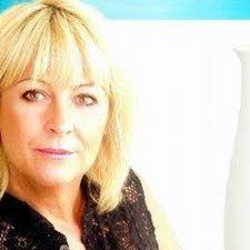 Valerie Lloyd (@valsdesignworld)