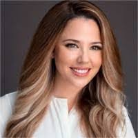 Tina Klawitter's Instagram, Twitter & Facebook