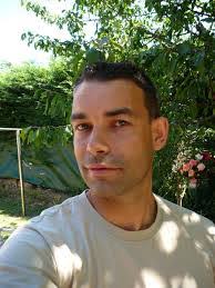 Lana Beal's Instagram, Twitter & Facebook