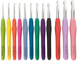 This crochet needle for hair has a handle that is made of durable plastic material so it can withstand consistent use. Amazon Com Becraftee 12 Crochet Hook Set With Ergonomic Handles For Extreme Comfort Extra Long Crochet Hooks Perfect For Arthritic Hands Smooth Needles For Superior Results