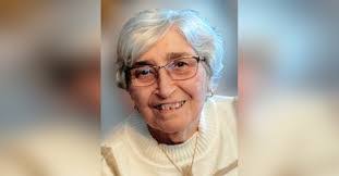 Lori Pina's Instagram, Twitter & Facebook