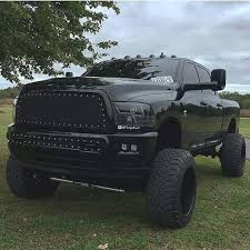 When it comes to max towing capacity, the base model with a gasoline engine can tow up to around 17.500 pounds, while max payload capacity goes over 4.000 pounds. Truck15 1 In 2021 Diesel Trucks Cummins Diesel Trucks Trucks