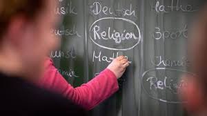 Das gilt ab montag im freistaat Bayern Probleme Mit Corona Regeln Im Religionsunterricht