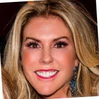 Stacey Goldberg's Instagram, Twitter & Facebook