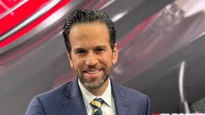 ¿Quién es Carlos Loret de Mola, el periodista de LatinUS que es enemigo de  AMLO?