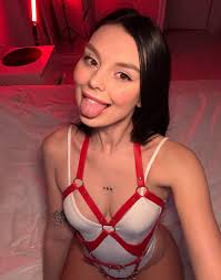 Eva Soda - Free pics, galleries & more at Babepedia