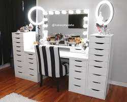 Schwarz Schminktisch Ikea Schwarz Schminktisch Ikea Hier Einige Bilder Von Design Ideen Fur Ihr Z Schminktisch Ikea Schminktisch Schwarz Stuhl Mit Stauraum