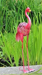 Silhouette De Jardin Solaire Flamant Rose En Metal De 80 Cm Article De Decoration Pour Soiree Flamant Rose Jardins Flamant