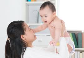 Pembayaran mudah, pengiriman cepat & bisa cicil 0%. 5 Cara Mengayun Bayi Yang Aman Agar Bebas Shaken Baby Syndrome Bukareview