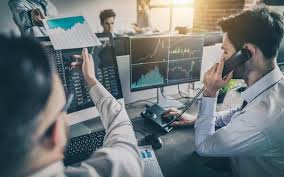 Our unique algorithm classifies jobs according to a wide variety of factors, estimates the market rate for this specification of job and displays the estimated rate of pay when sufficient data is available (but can't take into account differences in the. Financial Analyst Vs Financial Consultant Careers