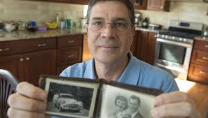 (DUP) Returning a long-lost wallet to a grateful son after 60 decades