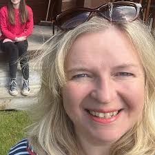 Anne Macaskill's Instagram, Twitter & Facebook