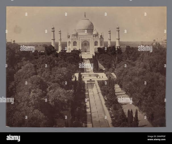 Black taj mahal hi-res stock photography and images - Alamy