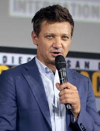 In un momento in cui l'italia e il mondo intero pensano a come costruire un nuovo futuro, le vernici. Jeremy Renner Wikiwand