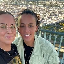 Jodi Bowles's Instagram, Twitter & Facebook