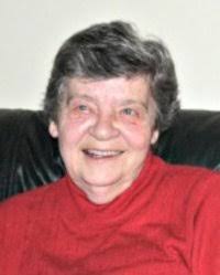 Julia Dillon's Instagram, Twitter & Facebook