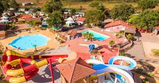 campings et residences capfun camping location mobil home en provence ardeche ocean atlantique mer mediterranee cote d azur camping france camping ocean