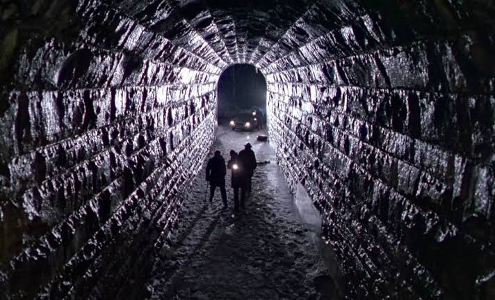 Stephen King's 103-Minute Sci-Fi Movie Masterpiece Has Officially Returned  to Free Streaming