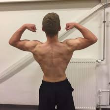 Dadurch haltet ihr euren stoffwechsel und die fettverbrennung auf hochtouren und triggert den nachbrenneffekt. Trainingsplan Abnehmen Workout Zum Fettabbau Fur Mann Und Frau