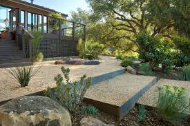Easy, informal walkway from driveway to the back yard. Ideas For Contemporary Garden Paths