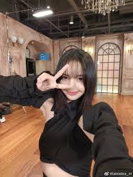 Risa oribe, better known by her stage name lisa, is a japanese singer, songwriter and lyricist from seki, gifu, signed to sacra music under. Dj Snake Teases Collaboration With Blackpink S Lisa In Now Deleted Twitter Posts Koreaboo