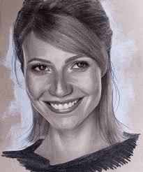 Painting Fan Page On Instagram Here S An Early With My Drawing Of Gwynethpaltrow From Last Year What S Your Favorite Portrait Portrait Drawing My Drawings