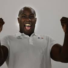 He was double junior world champion, athlete of the year and honoured world wide. Ainia6oda42dwm