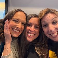 Mary Henze's Instagram, Twitter & Facebook