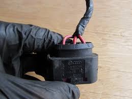 The fuses are clustered in a centralized unit. Audi Tt Mk1 8n Fuse Box Battery Terminal Junction Box Connector Plug W Wiring 1j0937773 Hermes Auto Parts