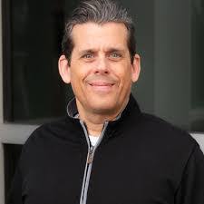 Eric Albert's Instagram, Twitter & Facebook