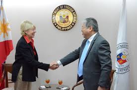 The united nations world food programme is the world's largest humanitarian agency fighting hunger worldwide. Wfp Assistant Executive Director Pays Courtesy Call On Dfa Acting Secretary