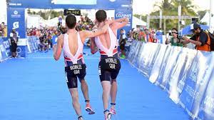 Jonny was attempting to win the world triathlon series but suffered from. Recalled The Brownlee Brothers Iconic Finish Triathlete