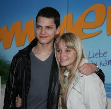 He was born on december 27, 1991, and soon followed in his parents' footsteps by…. Sommer 2008