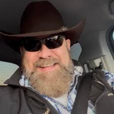 Everyone wants the result. Few want the work. Getting out of debt and  building wealth is no different than hitting a golf ball 375 yards. You  don't get there by accident. You