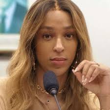 Famosas se posicionam contra PL que equipara aborto a homicídio: "Isso é  nojento e cruel"