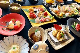 7 places to indulge in a sinful spread of banana leaf rice in klang valley. 7 Exquisite Sushi Restaurants In Klang Valley That Will Take You To Japan Kkday Blog