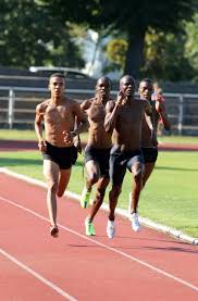Zweites gold für usain bolt. Leichtathletik Coaching Academy Die 400 M Und Die Schnellen Laufdisziplinen