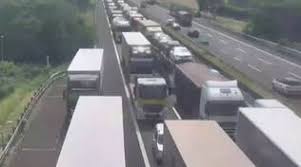 Del pauroso incidente che ha coinvolto due camion sull'autostrada a1 tra piacenza e fiorenzuola al. 9ptnbuic8pcczm