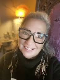 Get a Reading from Psychic Medium Alison Kynaston Jones