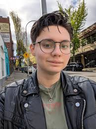 Hi there! My name is Storey and I'm gonna be starting the math PhD program  at Boulder in the fall. I'm looking for a fellow grad/phd student to live  with starting this