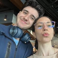 Diane Robles's Instagram, Twitter & Facebook