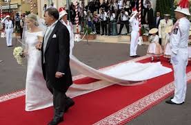 Jun 25, 2021 · caroline beil und ihr mann philipp sattler genießen einen abend zu zweit im restaurant. Fotostrecke Brautkleider Der Prinzessinnen Prinzessin Madeleine Tanzt Aus Der Reihe Bild 7 Von 16 Unterhaltung Verlagshaus Jaumann