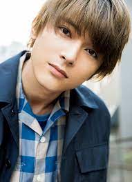 吉沢亮が キュンとする女性 って 超美形俳優に恋愛観や仕事について聞いてみた andgirl アンドガール 俳優 吉沢 亮 吉沢