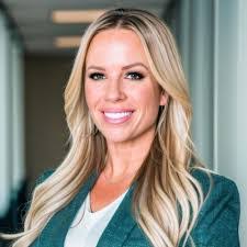 Ora Evans's Instagram, Twitter & Facebook