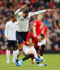 Goals and highlights arsenal fc vs manchester united. Lima Momen Ikonik Dari Duel Liverpool Vs Man United Di Anfield Kumparan Com