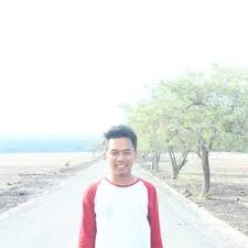 Rohmatulloh Surabaya Jawa Timur Mahasiswa Seni Drama Keahlian Teater Bisa Mengajar Seni Budaya Smp Sma Atau Yang Ingin Bisa Akting Di Teater Akan Saya Kenalkan Teknik Bermain Peran