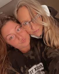 Barbara Grass (@barbgrass) • Instagram photos and videos