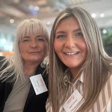 Last night me and 𝐵𝑎𝑟𝑡𝑙𝑒𝑡𝑡𝑠 𝑜𝑓 𝑏𝑒𝑥𝑙𝑒𝑦...