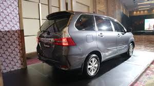 Sementara itu, terdapat sebuah garis horizontal yang melewati bagian depan, samping, sampai ke belakang dengan. Bridgestone Tahun 2021 Standar Avanza Sebelum Sambut Toyota Avanza 2021 Kenali Dulu Toyota Berikut Ini Merupakan List Harga Ban Yang Cocok Untuk Mobil Avanza Kamu